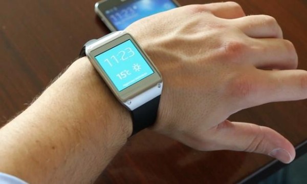 Galaxy-Gear-Hands-On_h_partb